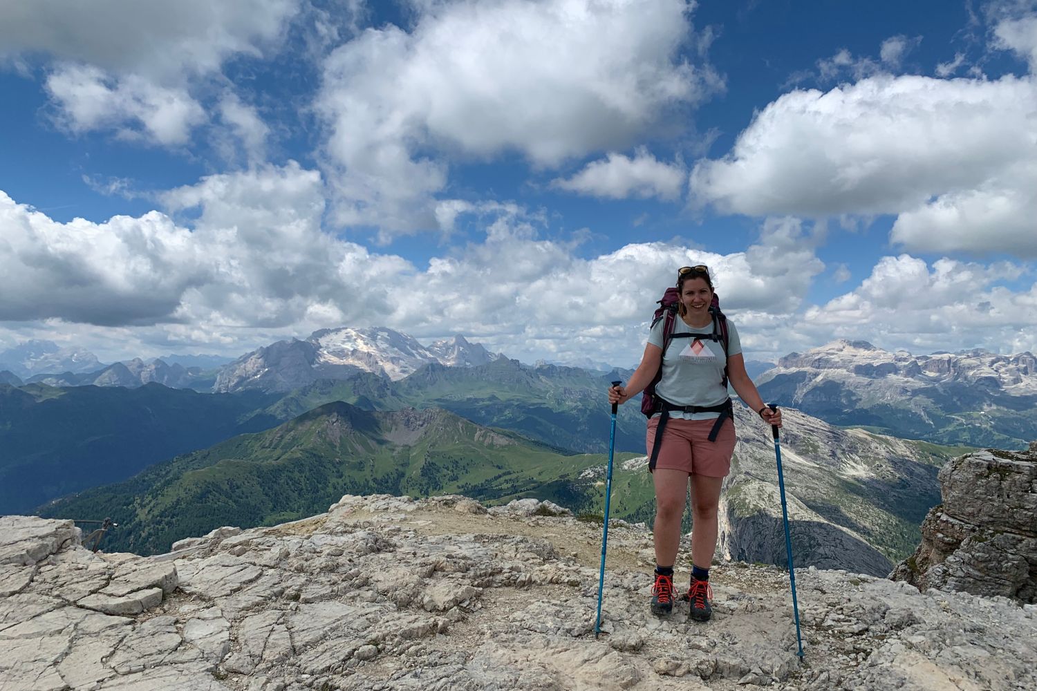 Wanderin auf der Alta Via