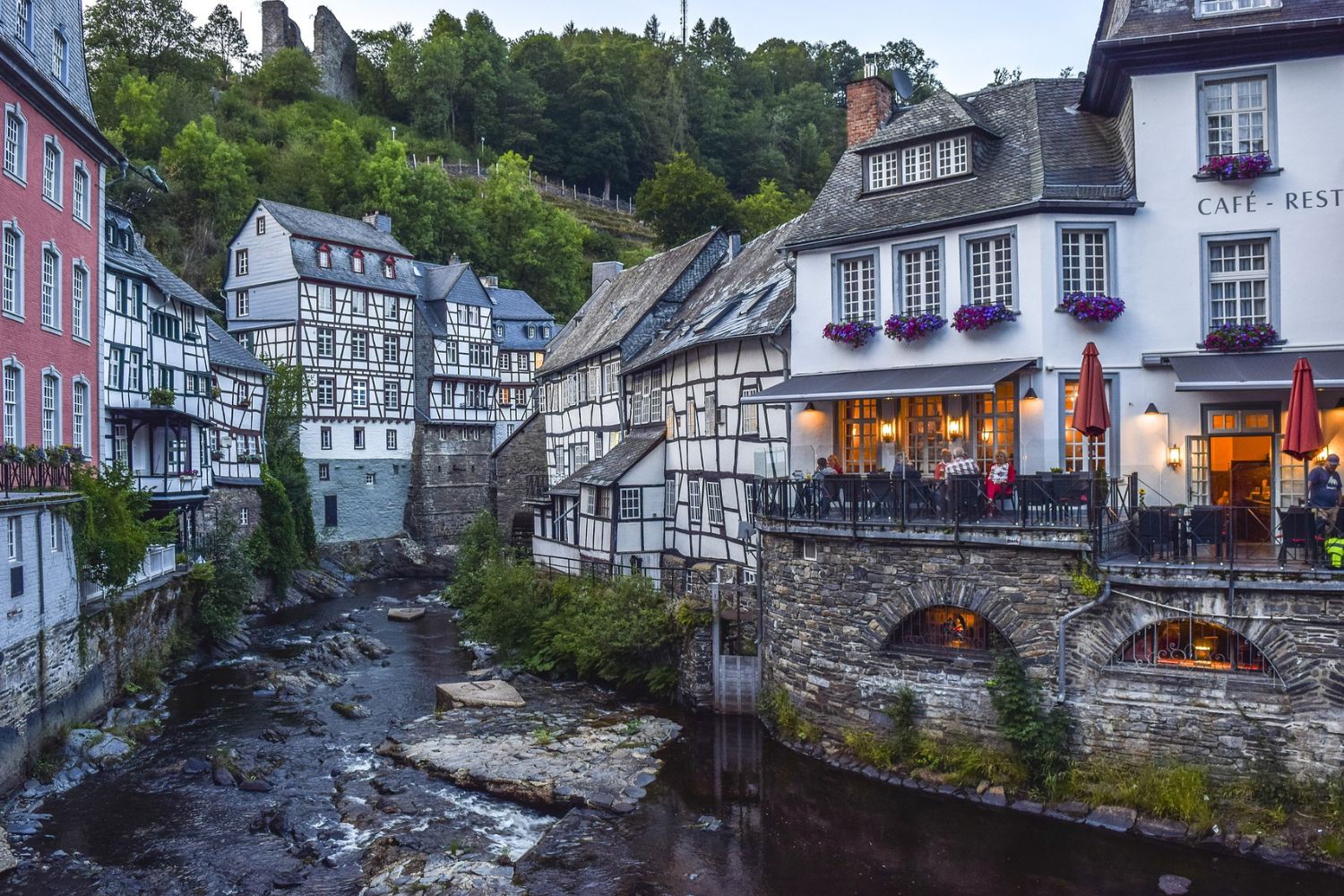 In Monschau einkehren